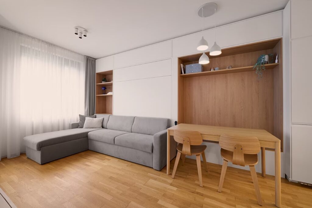 Mohli si dovolit jen garsonku, díky speciální matraci mají luxusní bydlení